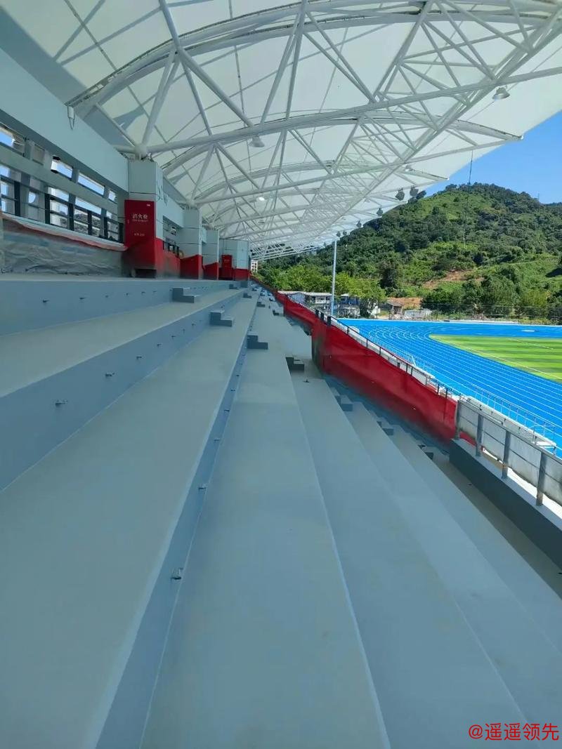 县域体育 向上生长（体育大看台）