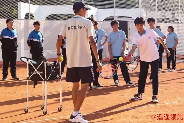 河北省阜平县走进中网开启“网球第一课”